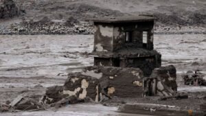 Deadly flood hits Nepal-Tibet border, hundreds unaccounted for