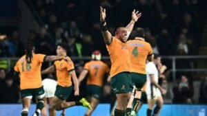 Kiss seeks two starting sides from depth-challenged Wallabies