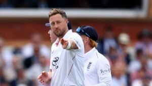 England in total control at Lord’s after Pakistan crumble