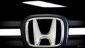 Honda, Nissan to reach deal on joint development of vehicle software, Nikkei reports