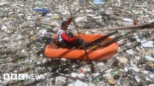 Watch: Manila river surface covered in tide of rubbish