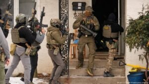 US to buy thousands of electric shock gloves for ICE agents