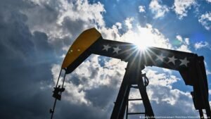 Trump hails major oil deal with Venezuela