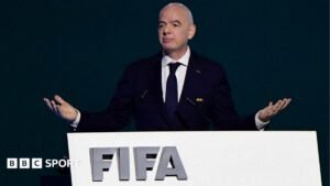 Gianni Infantino: Opponents threaten ‘non co-operation’ with Fifa
