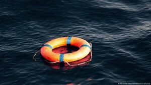 Cargo vessel sinks off Indian coast