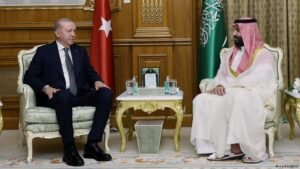 Saudi Arabia, Turkey, Pakistan sign defense deal