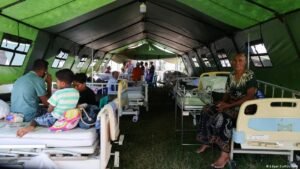 Indonesia: Thousands await aid after earthquake kills 68