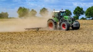 Industry and residents clash over water near Berlin