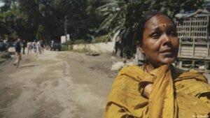 Nepal flood survivors still searching for some 3,000 missing
