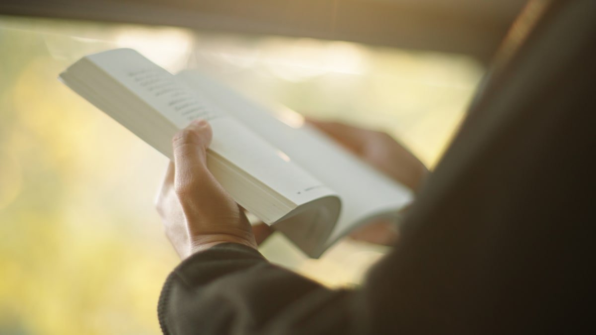 Commentary: It takes more than a reward system to nurture a reader
