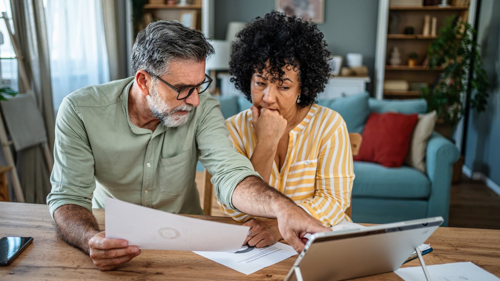Average 401(k), IRA balances hit record highs — but more workers are raiding their accounts, Fidelity says