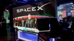 SpaceX has a ‘cash cow’ hiding in plain sight. Here’s why I’m buying the stock