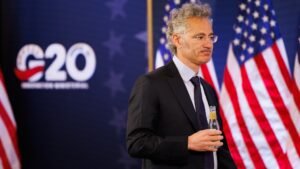 G20 on AI policy, Snowflake earnings, Ford’s production push and more in Morning Squawk