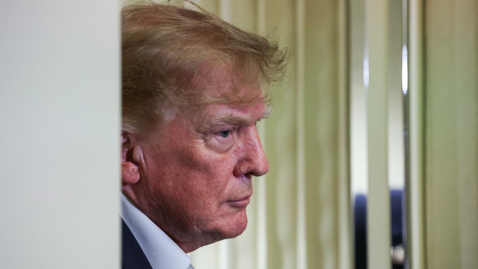 Trump urges Ukraine to stop ‘knocking out’ Russian oil refineries as U.S. diesel hits record