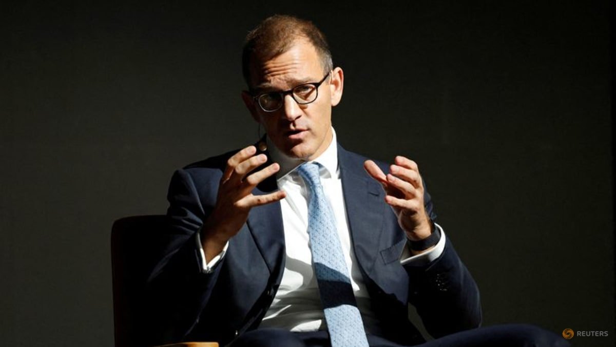 Czech billionaire Kretinsky becomes largest shareholder at West Ham