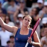 Navarro stuns seventh seed Muchova to reach US Open fourth round