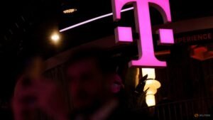Europe’s biggest mobile operators in talks for satellite-to-mobile venture, Bloomberg News reports