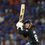 New Zealand’s Chapman switches to casual contract to play in BBL