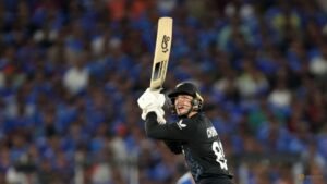 New Zealand’s Chapman switches to casual contract to play in BBL
