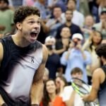 Shelton stuns Alcaraz in late, late show to reach US Open semis