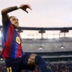 PSG score six to launch Champions League defence, Arsenal win late at Napoli