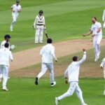 Robinson strikes twice as England close in on Pakistan whitewash