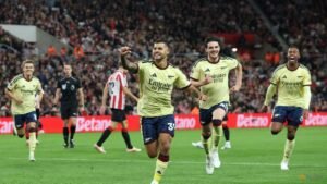 Guimaraes opens Arsenal account in win at Sunderland