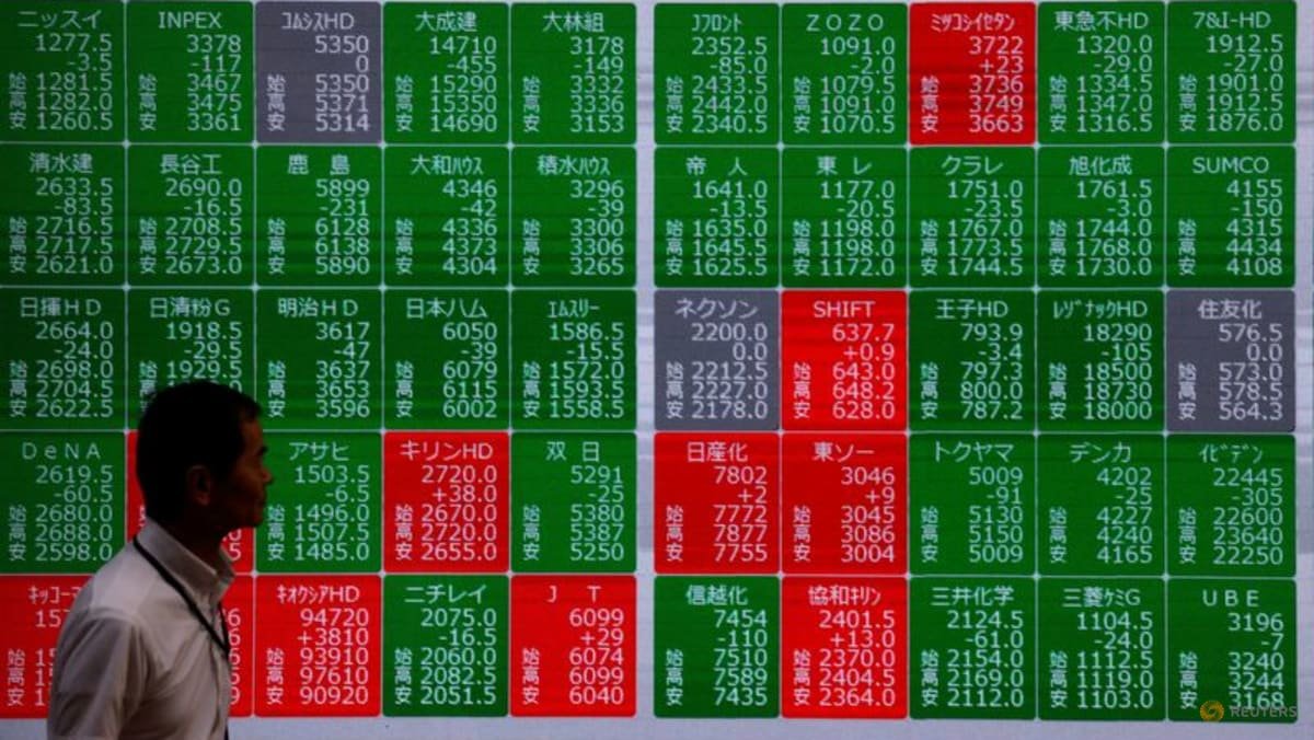 Tech leads shares higher in Asia as oil slips