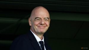 De Laurentiis wanted to ‘shoot’ Infantino, then applauded his World Cup show