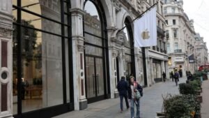 Apple, Amazon face revived UK consumer lawsuit over product sales