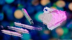 From pleasure to compulsion: How addictions take control