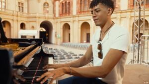 How Louis Philippson gets young people into classical music