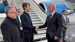 US envoys meet with Putin, leave Russia for Kyiv