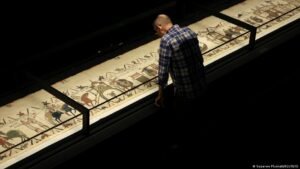 Bayeux Tapestry goes on display at sold-out London exhibit