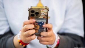 Australia targets big tech with algorithm opt-out bill