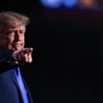 Trump offers Americans $5,000 for midterm victory
