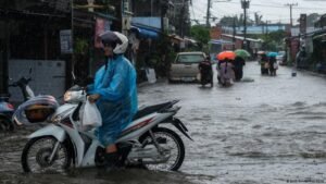 Bangkok declares flood disaster after heavy rains