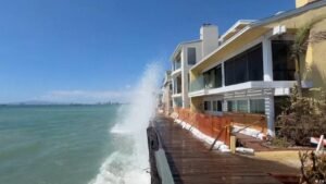 California prepares for effects of strong El Nino
