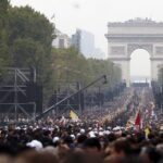 Paris: Pope Leo XIV celebrates Mass before huge crowd