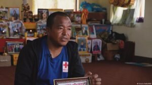 Nepal floods: Survivors mourn lost families and children