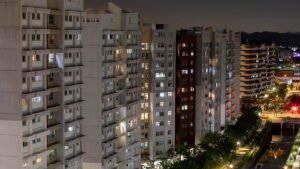 Lower electricity and gas household tariffs from October to December