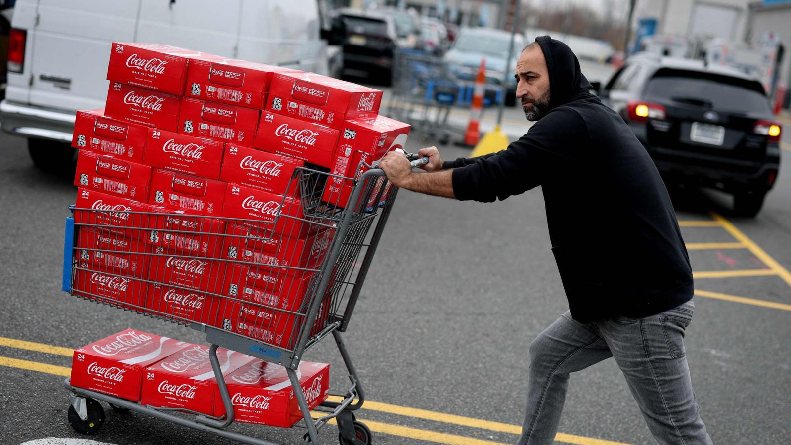 Early third-quarter earnings show a ‘resilient’ U.S. consumer, with signs of strain