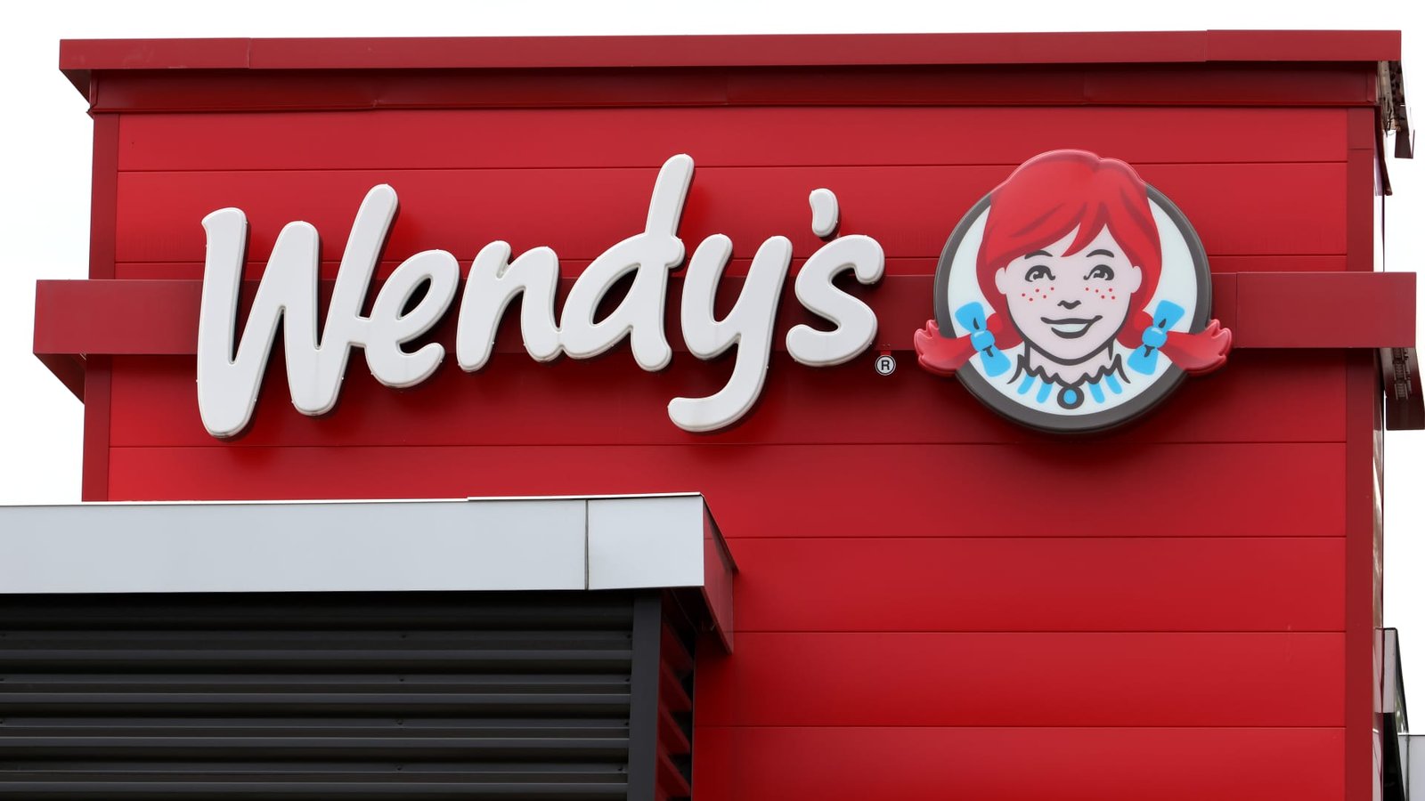 Wendy’s shares jump 15% as Nelson Peltz’s Trian offers $1.4 billion to buy burger chain