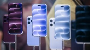 Apple shares aren’t cheap. Here’s how to get long for less
