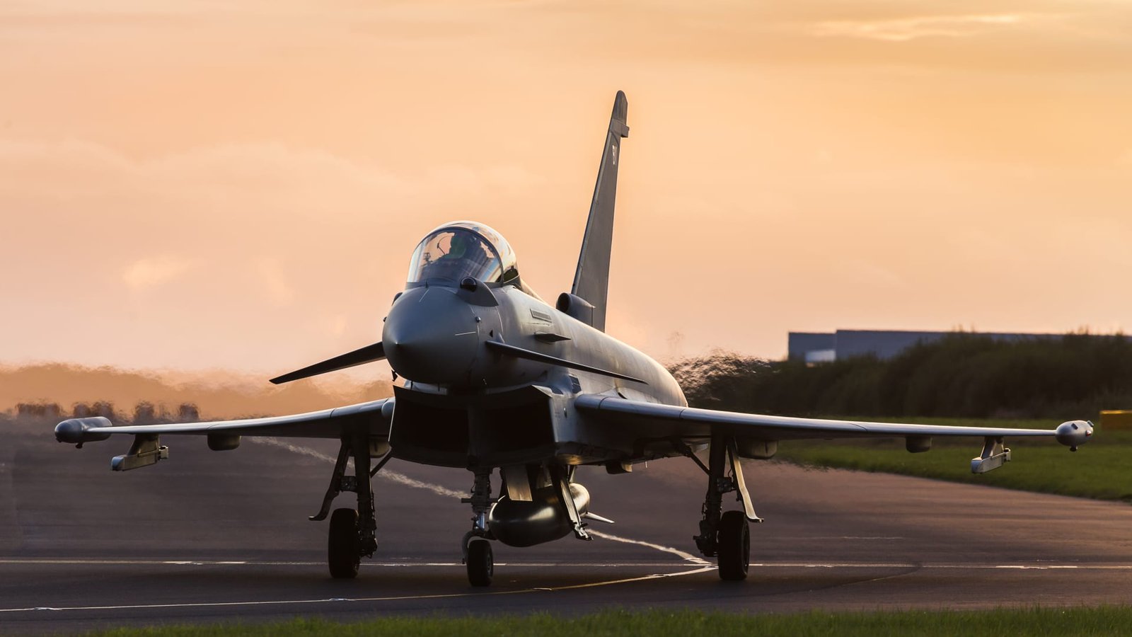 UK to deploy fighter jets to defend Saudi cities from Houthi attacks