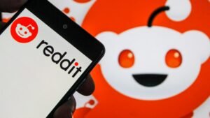 Reddit shares sink on weak sales guidance and plans login requirement test as Google search traffic shrinks