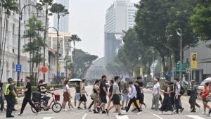 Air quality remains unhealthy across Singapore amid haze