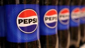 PepsiCo cuts forecast, deepens cost cuts as N.America recovery drags