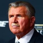 NFL-Mike Ditka, Hall of Fame player and Bears coach, dies at 86