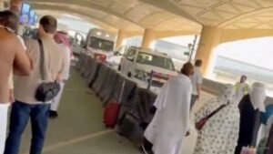 Riyadh airport extends suspension after weekend attacks